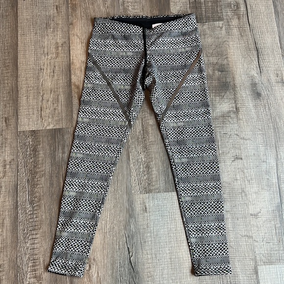 Nike Dri-Fit Reflective Running Leggings - Picture 1 of 13